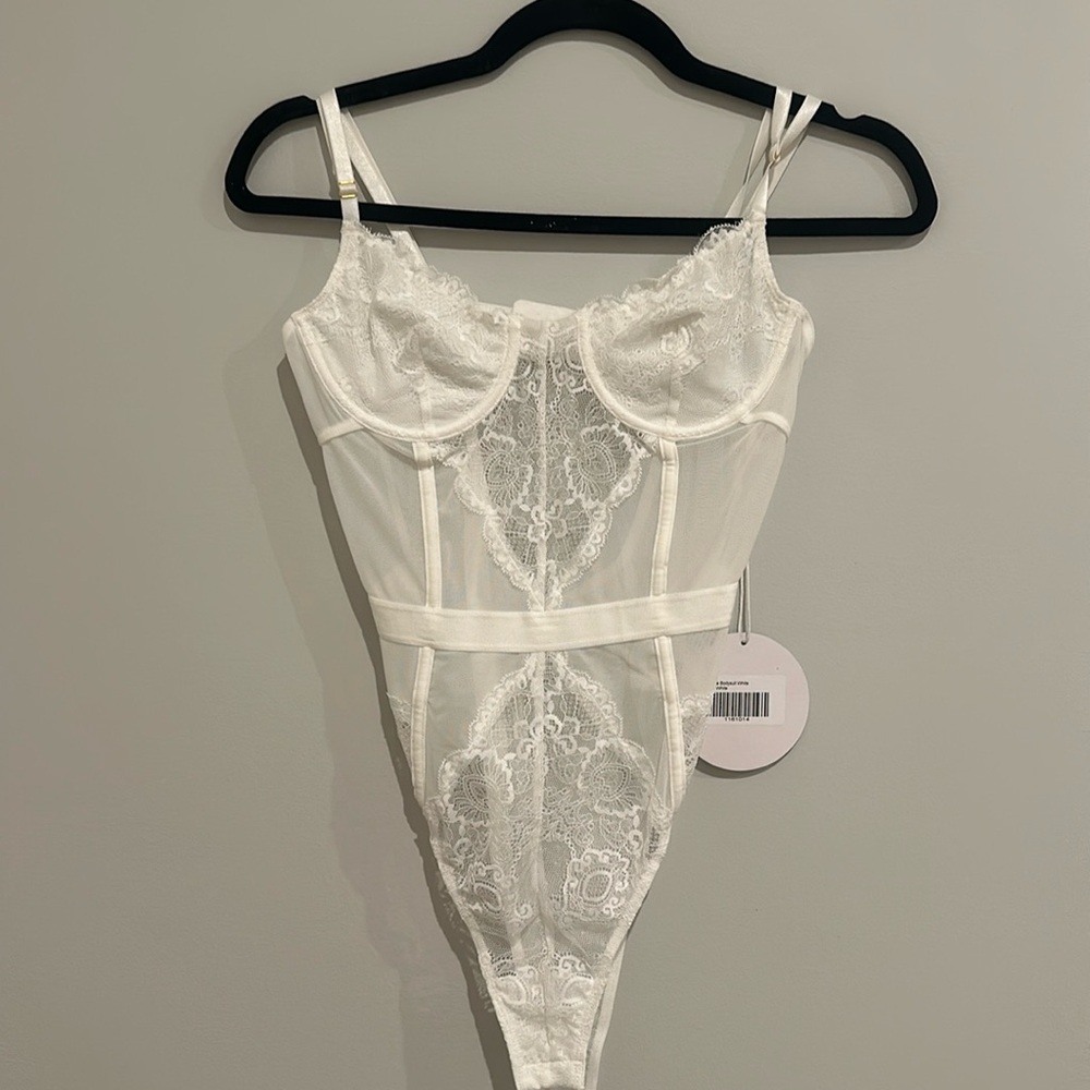 Princess Polly sexy going out bodysuit